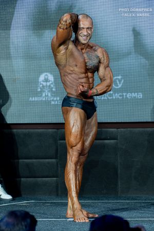CLASSIC  PHYSIQUE новички